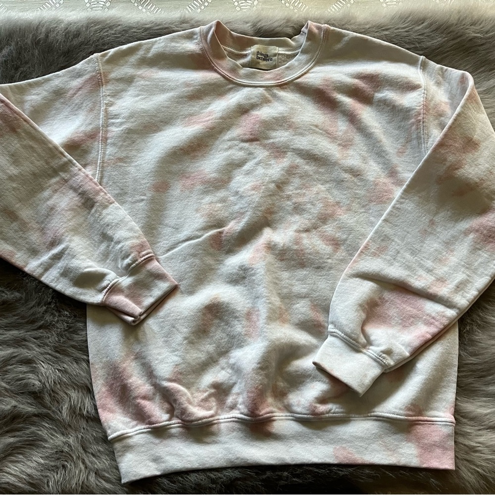 Ladies medium pale pink/white tie dye crew neck sweatshirt